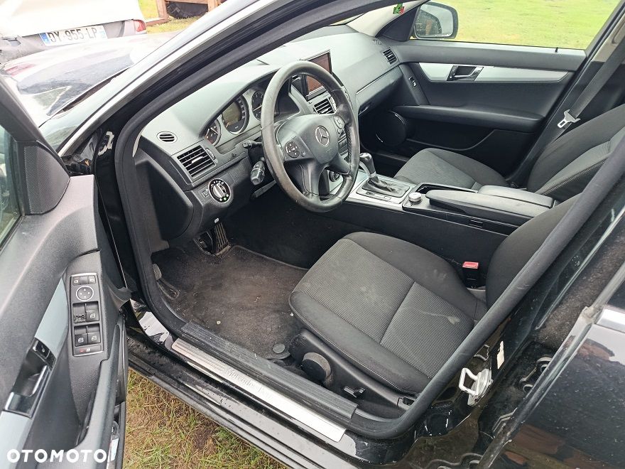 Mercedes-Benz Klasa C 220 CDI DPF Automatik Avantgarde - 7