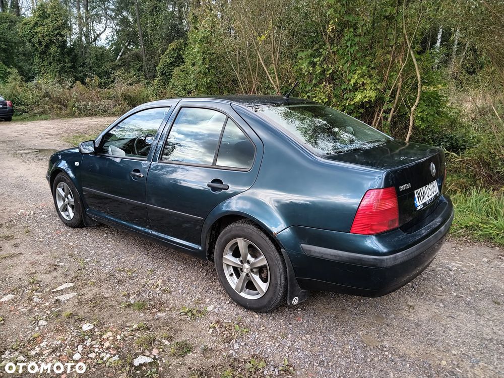Volkswagen Bora 1.6 - 6