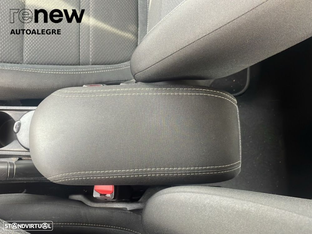 Fiat Tipo Station Wagon 1.3 M-Jet Lounge - 23