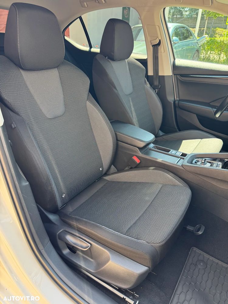 SKODA Octavia 2021 — imagine 10