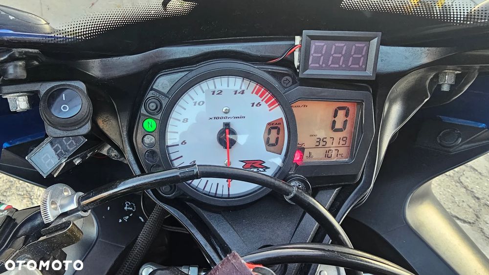 Suzuki GSX-R - 9