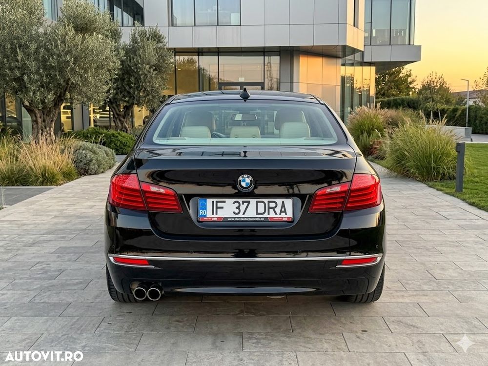 BMW Seria 5 525d xDrive Sport-Aut. Luxury Line - 2