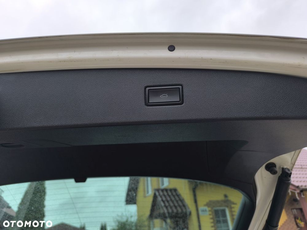 Volkswagen Tiguan 2.0 TDI SCR IQ.DRIVE - 20