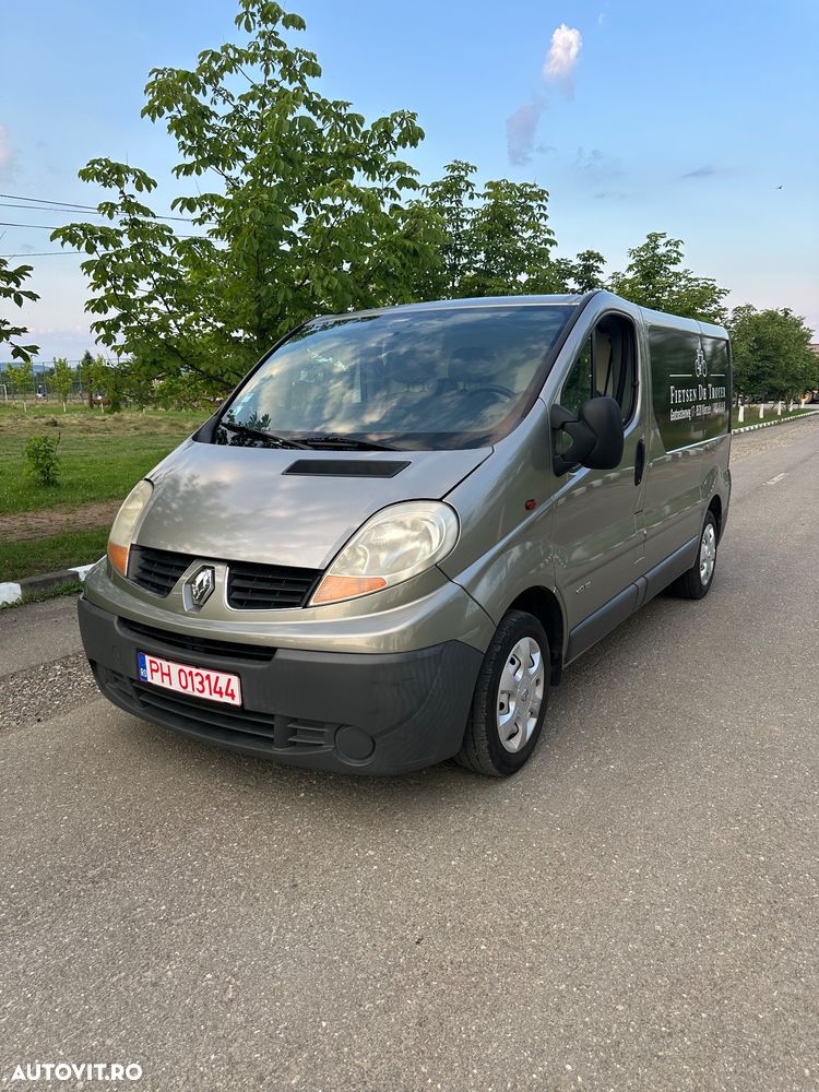 Renault Trafic - 1