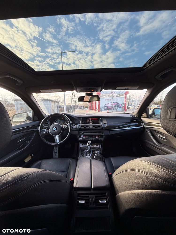 BMW Seria 5 528i xDrive - 10
