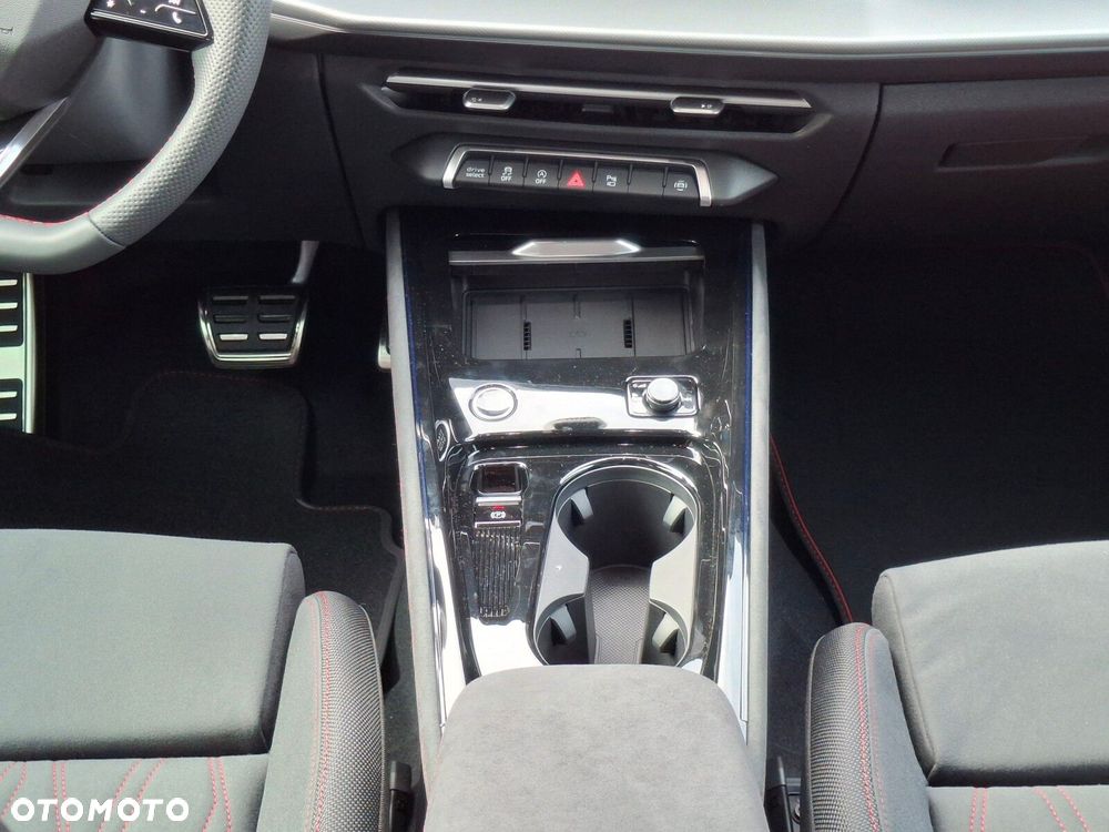 Audi Q3 Sportback - 28