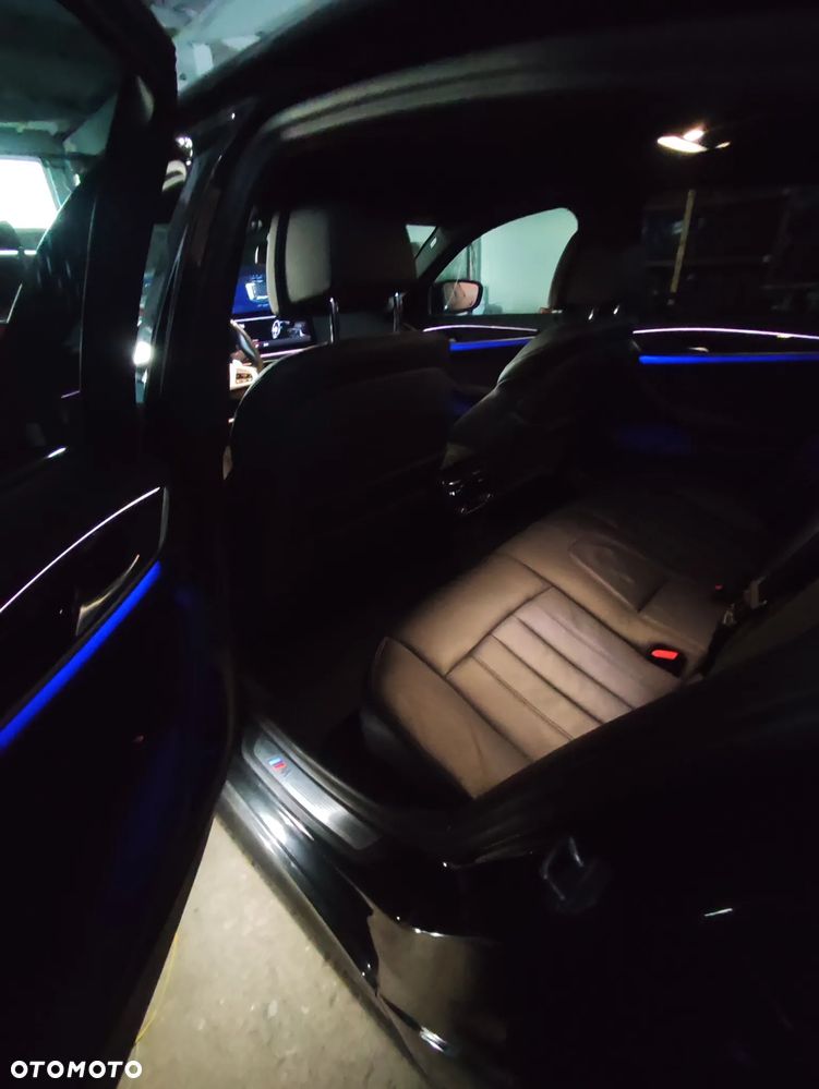 BMW Seria 5 530d xDrive M Sport Edition - 29