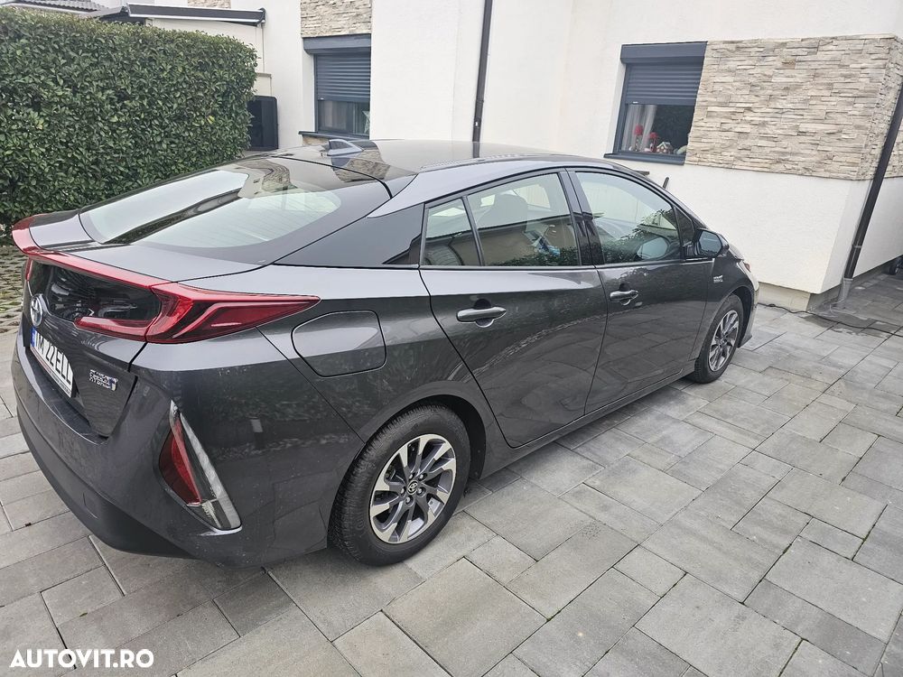 Toyota Prius Plug-in Hybrid Executive - 5