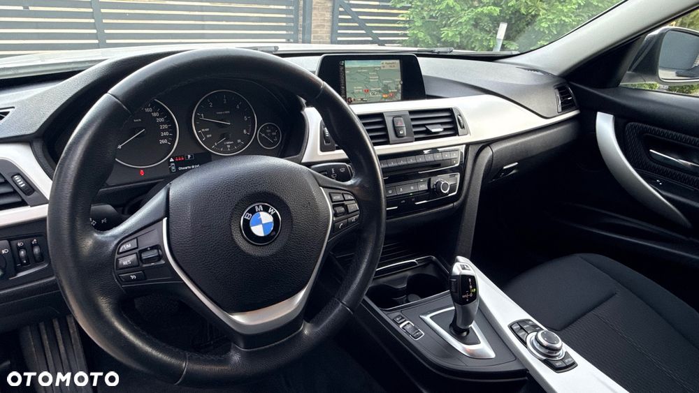 BMW Seria 3 - 16