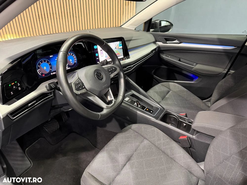 Volkswagen Golf 1.0 eTSI DSG MHEV Life - 19
