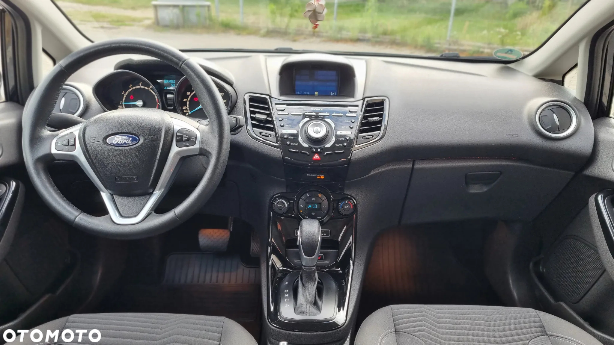 Ford Fiesta - 22