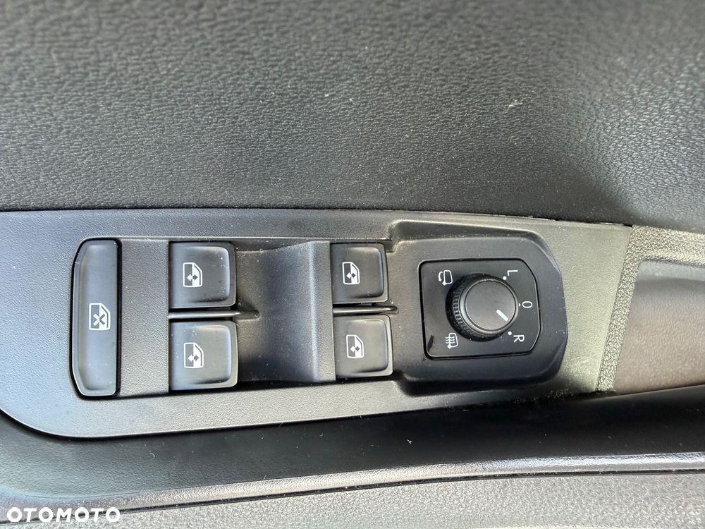 Skoda Karoq 2.0 TDI SCR 4x2 Ambition - 35