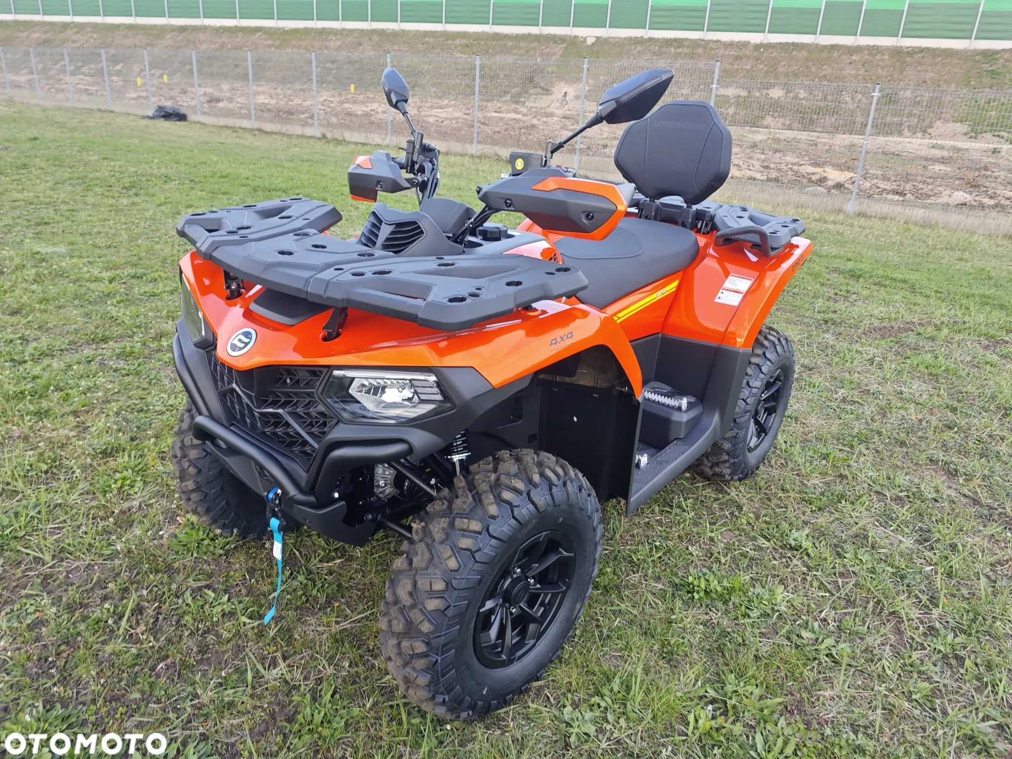 CFMoto CForce - 18