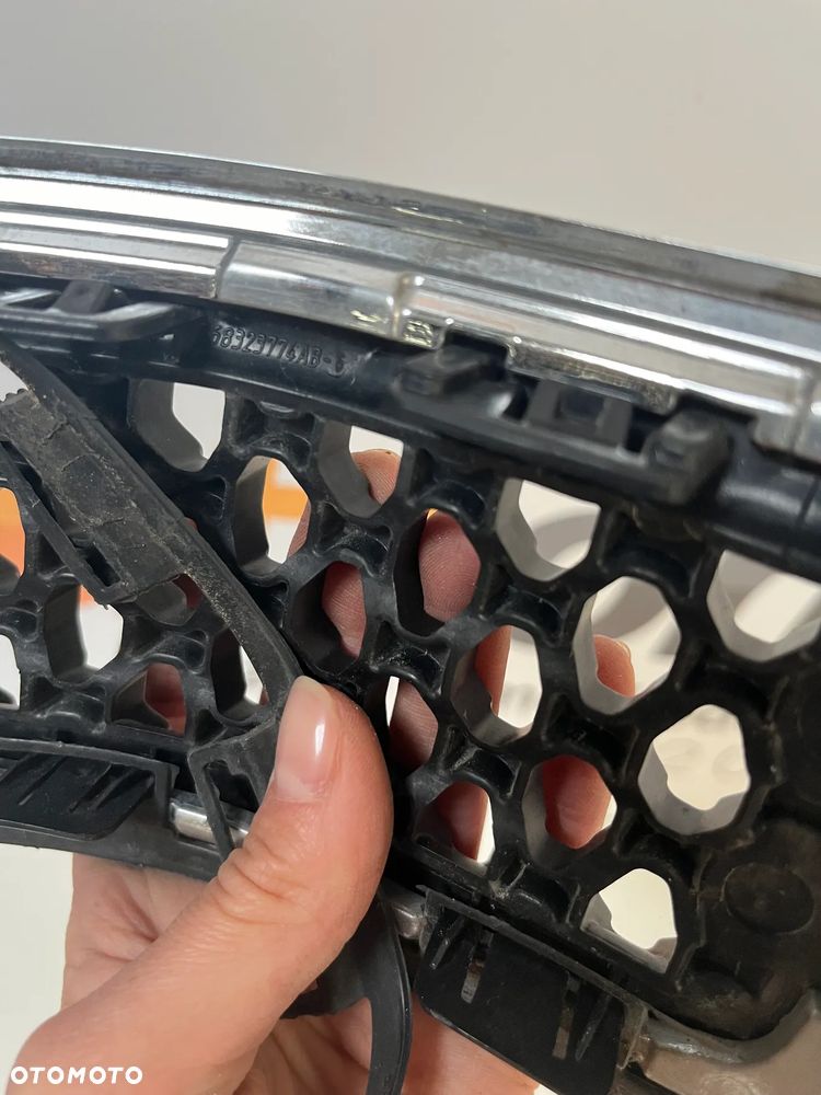 JEEP CHEROKEE  KRATKA MASKI 68323773ab,68323774ab,68323779ab - 7