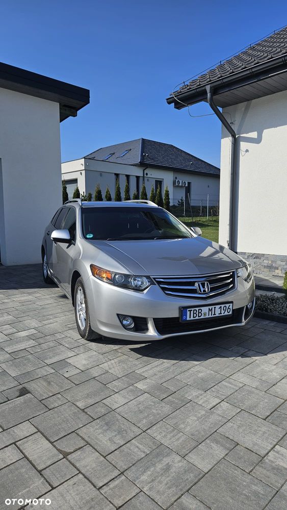 Honda Accord 2.0 Elegance - 1