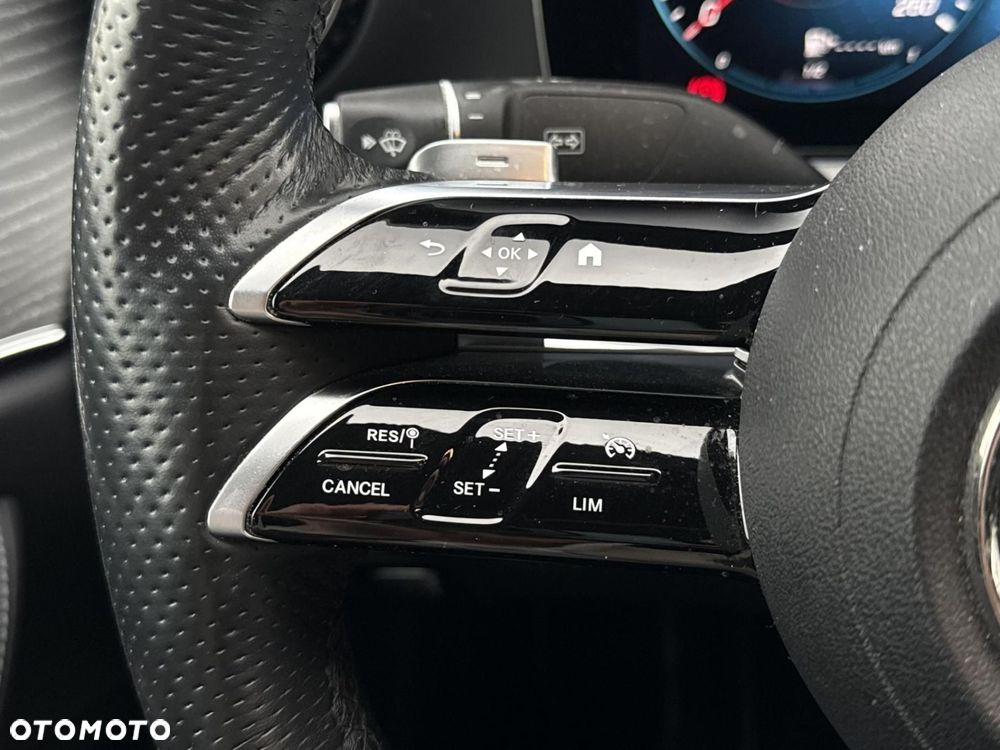 Mercedes-Benz CLS - 28