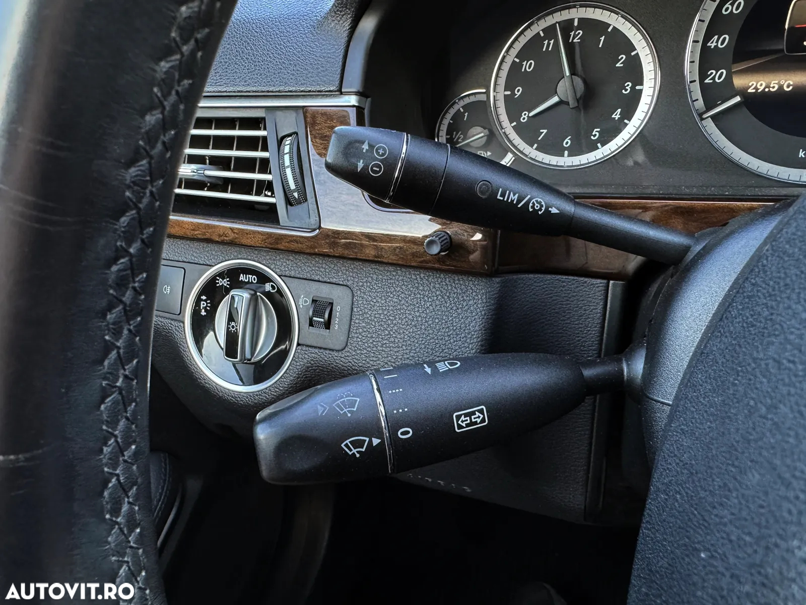 Mercedes-Benz E 200 BlueTEC 7G-TRONIC Elegance - 22