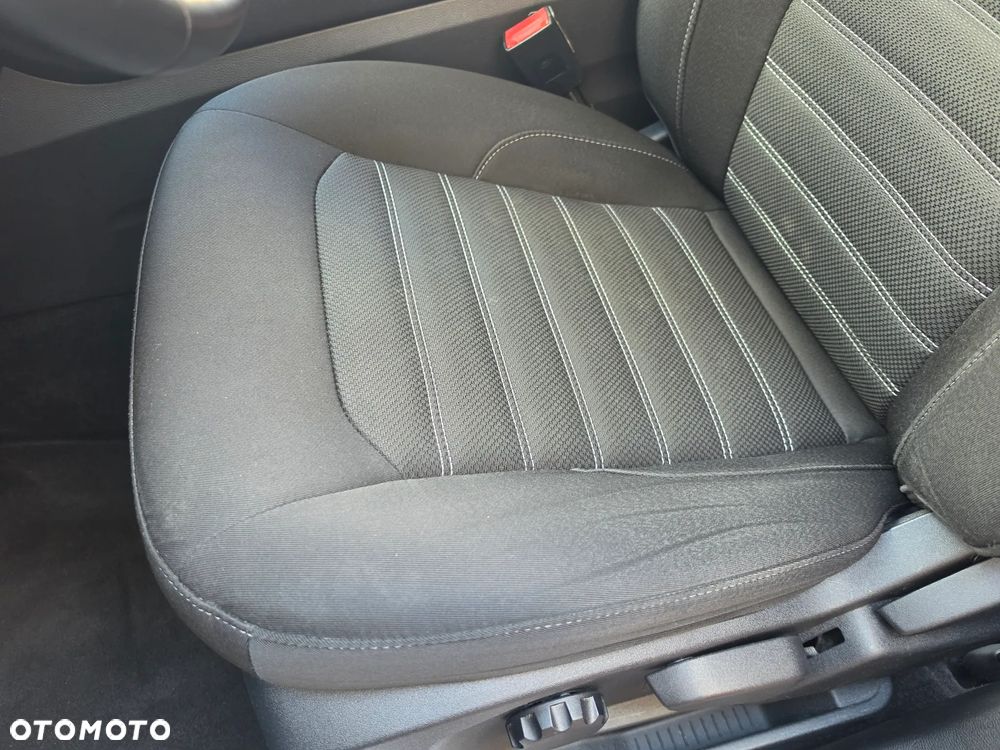 Ford Galaxy 2.0 TDCi Titanium - 27