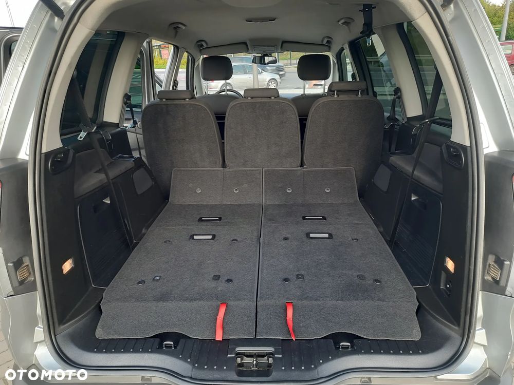 Ford Galaxy 1.8 TDCi Ghia - 17