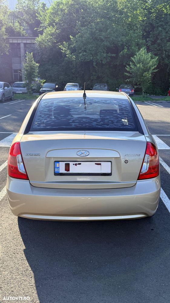 Hyundai Accent MC 1.4 DOHC GL STD - 8