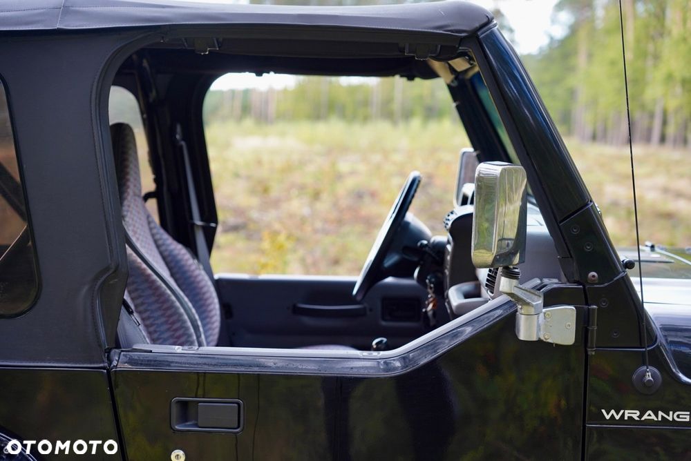 Jeep Wrangler 2.5 Sport - 21