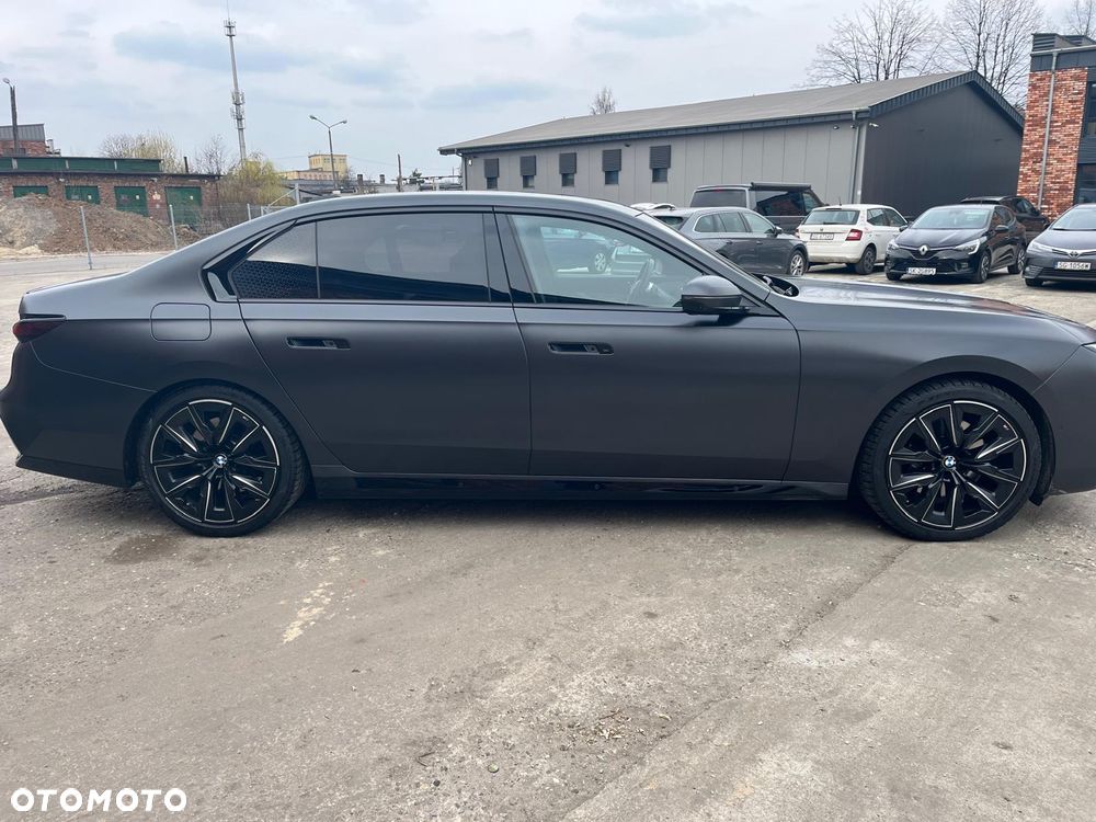 BMW Seria 7 - 21