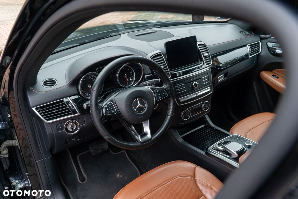 Mercedes-Benz GLE 350 d 4-Matic - 17