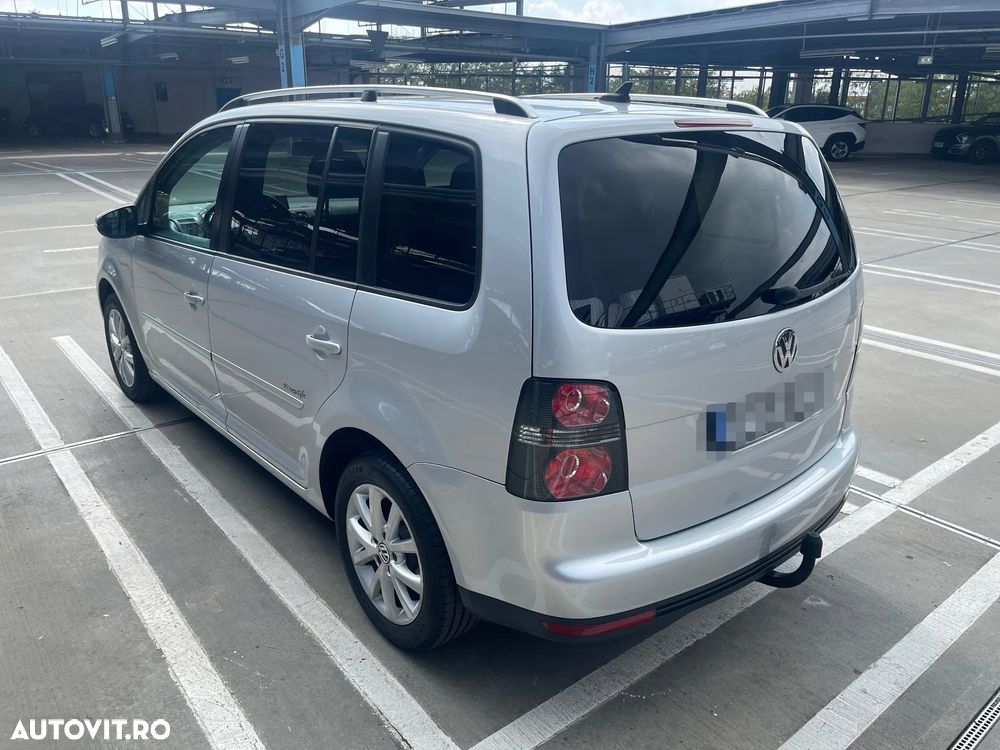 Volkswagen Touran 2.0 TDI DSG Freestyle - 7