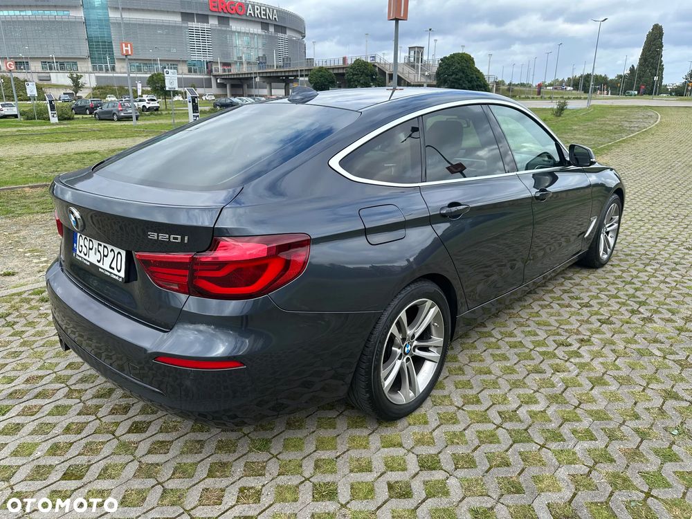 BMW 3GT 320i Sport Line - 2