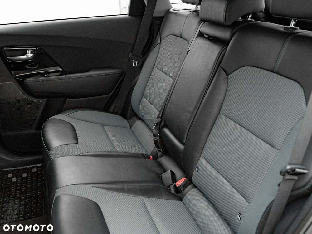 Kia Niro 64kWh L - 30