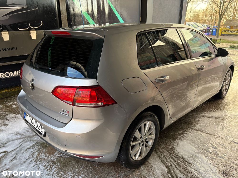Volkswagen Golf 1.6 TDI BlueMotion Comfortline - 5
