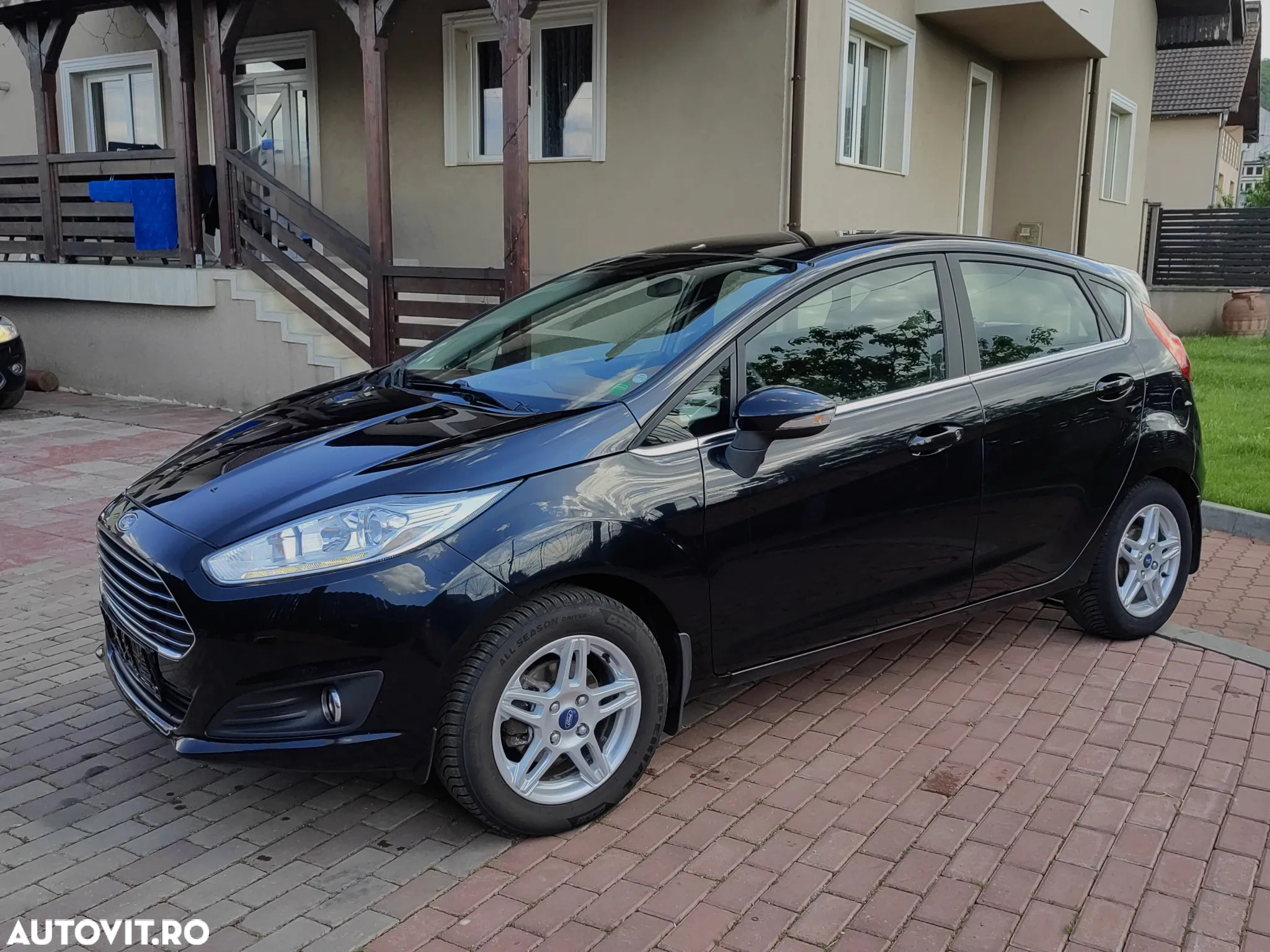 Ford Fiesta 1.0 EcoBoost S&S TITANIUM VIGNALE - 4