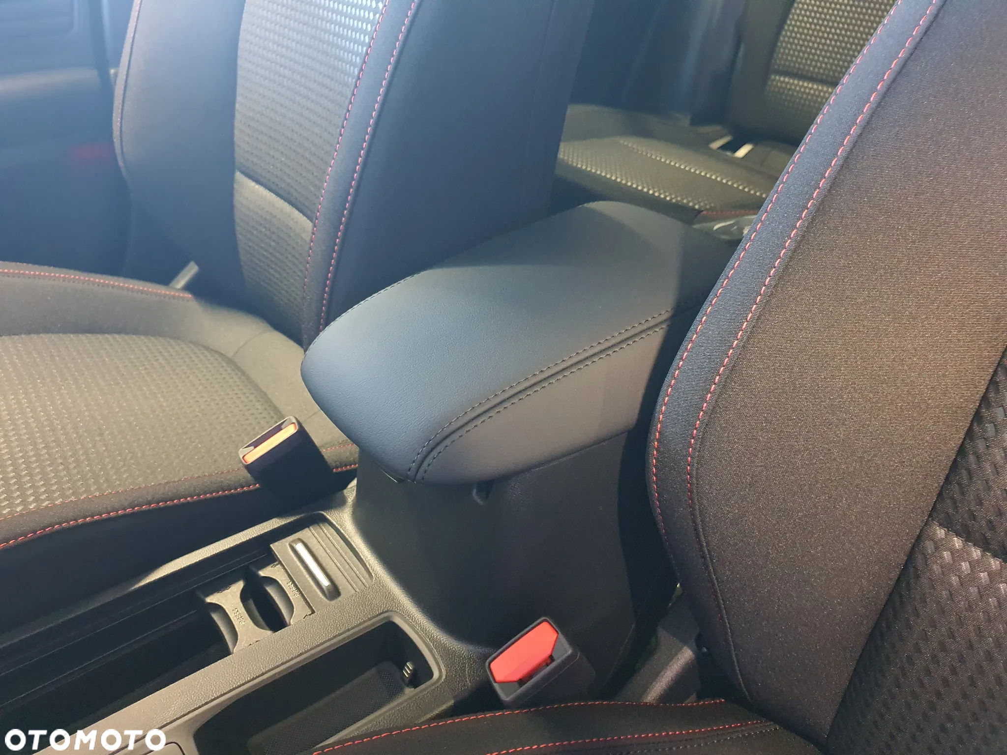 Ford Focus 1.0 EcoBoost mHEV ST-Line X - 17