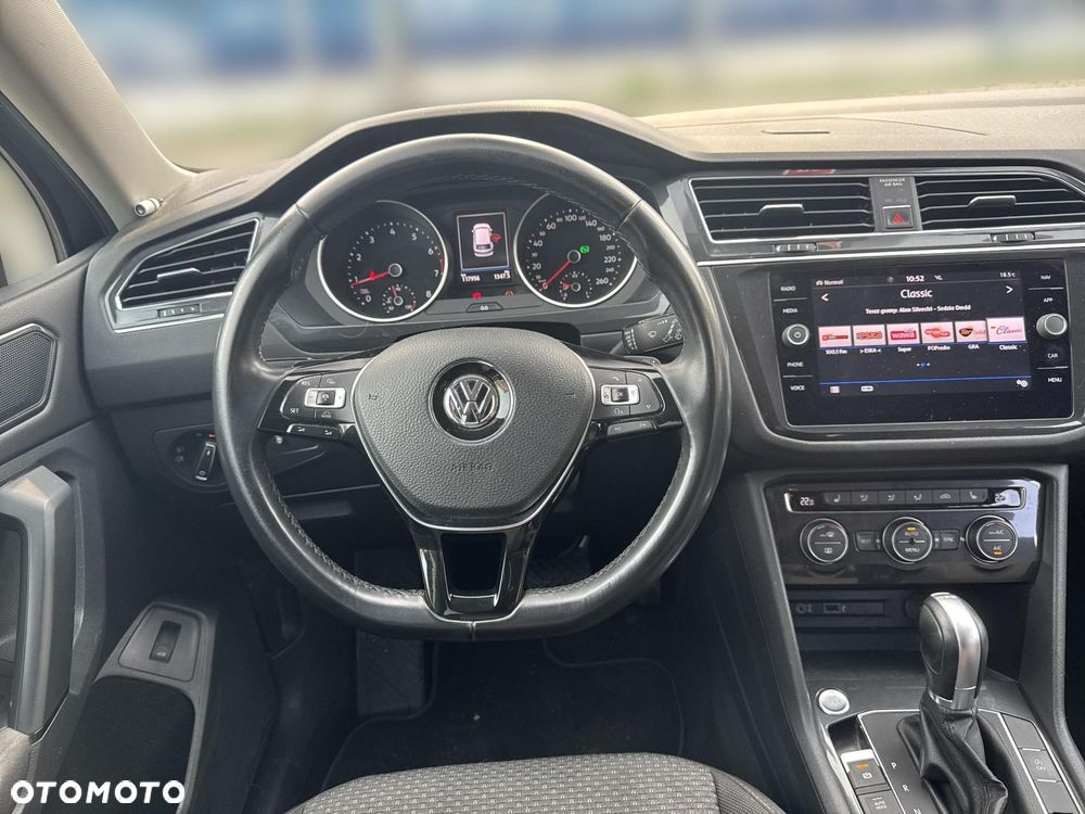 Volkswagen Tiguan - 12
