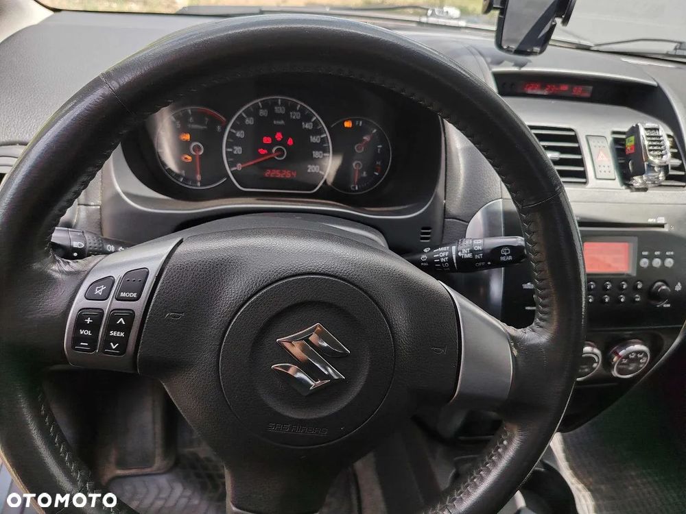Suzuki SX4 1.6 VVT 4x2 Comfort - 9