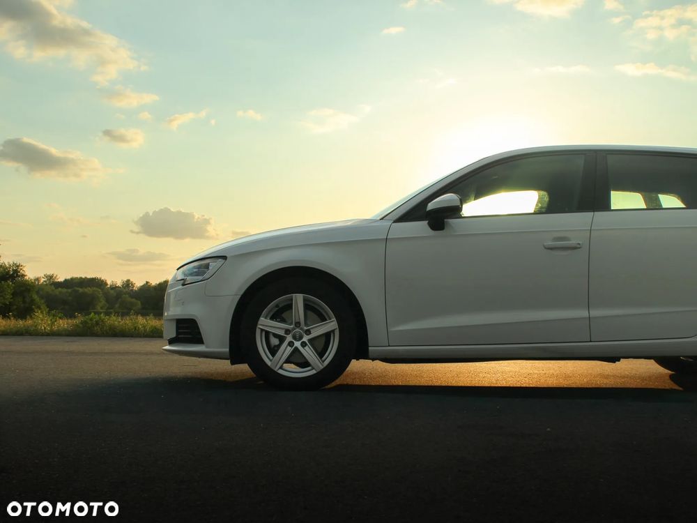 Audi A3 Sportback 35 TFSI S tronic - 26