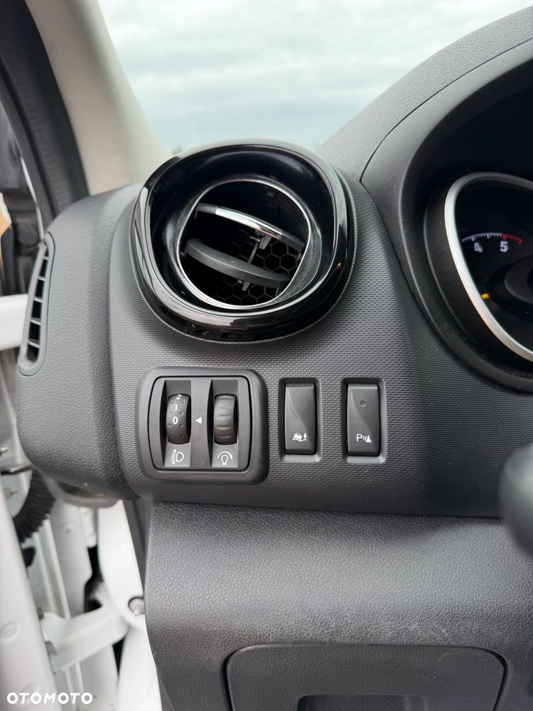 Opel Vivaro - 21