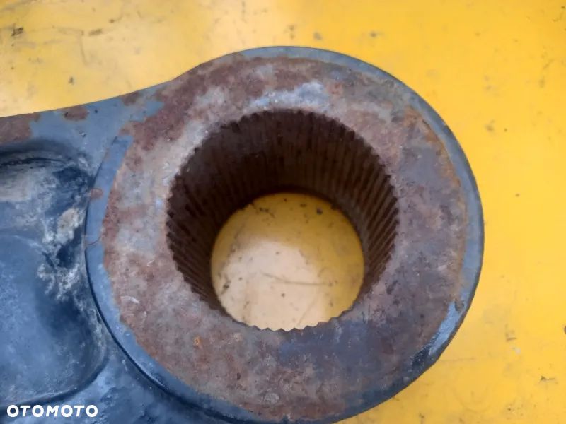 Ramiona wałek podnośnika plecaka New Holland TM190 - 12