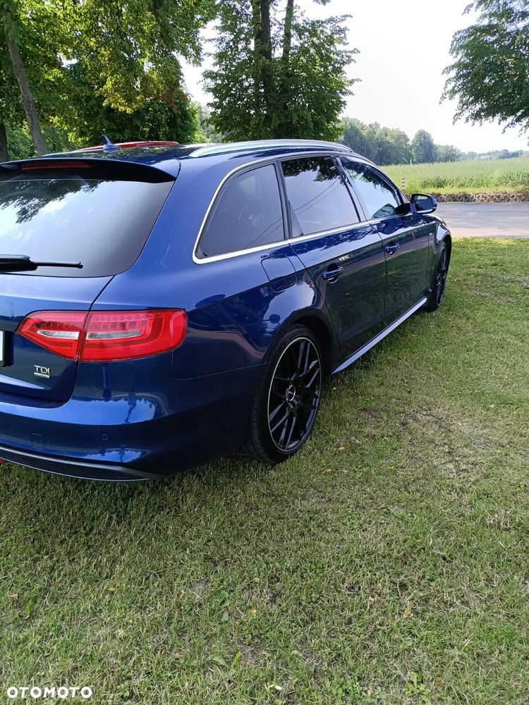 Audi A4 ver-avant-2-0-tdi-dpf-quattro-s-tronic-s-line-sportpaket - 6