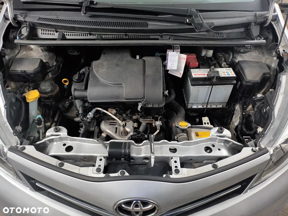 Toyota Yaris - 16