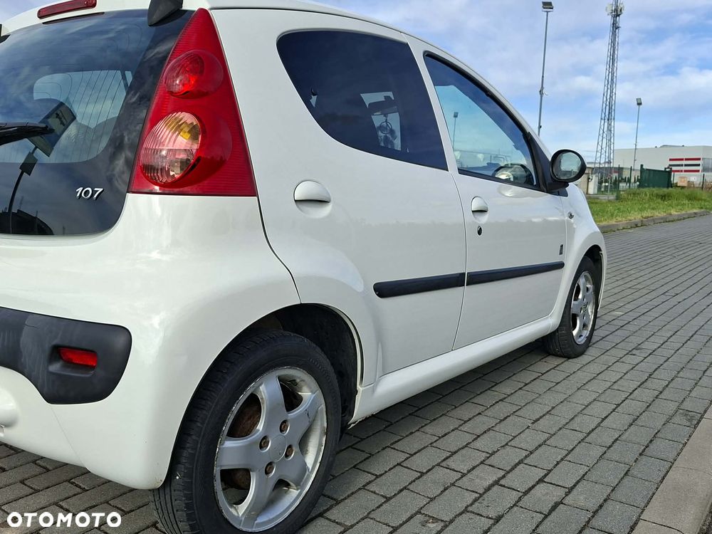 Peugeot 107 - 4