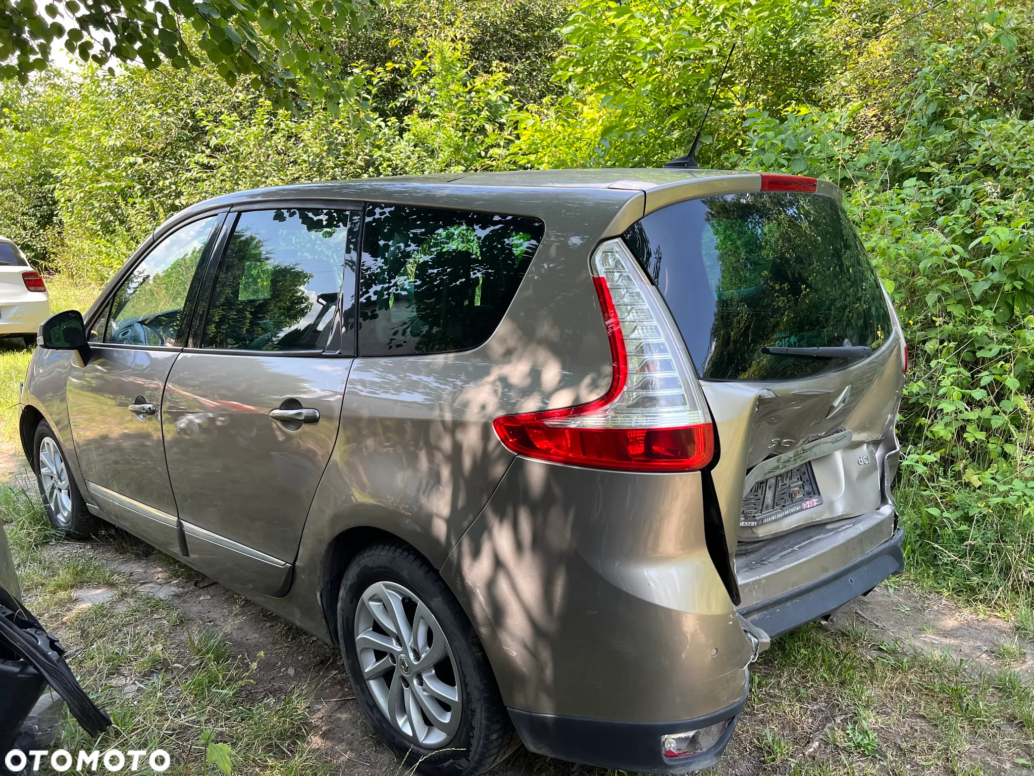 Renault Grand Scenic dCi 130 FAP Start & Stop Bose Edition - 4