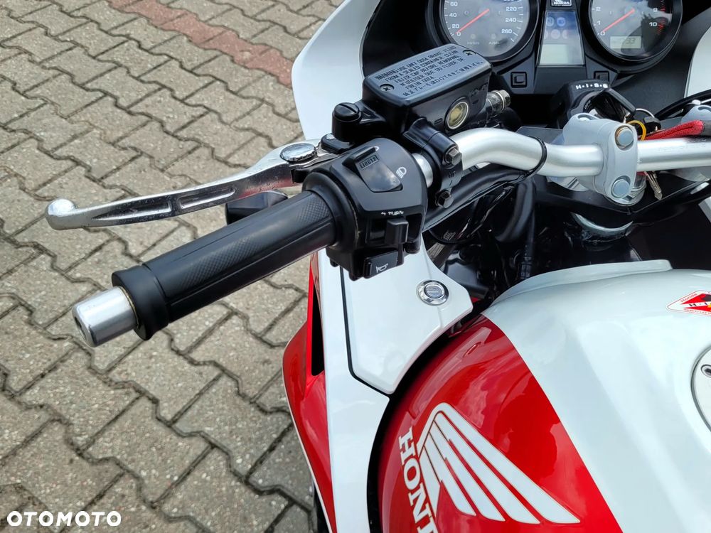 Honda CB - 19