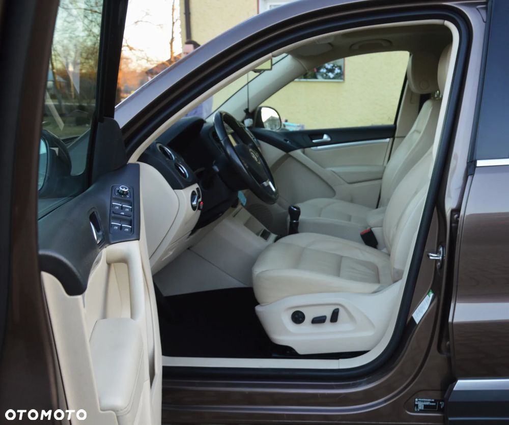 Volkswagen Tiguan - 16