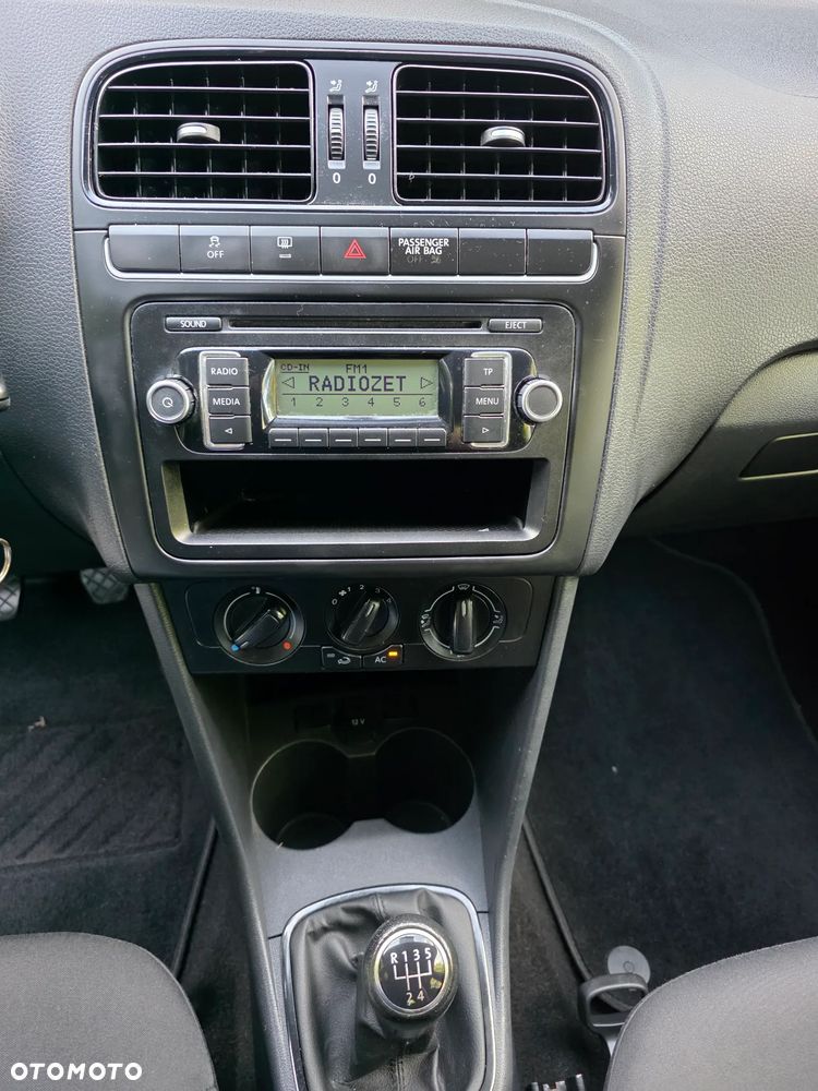 Volkswagen Polo 1.2 Comfortline - 29
