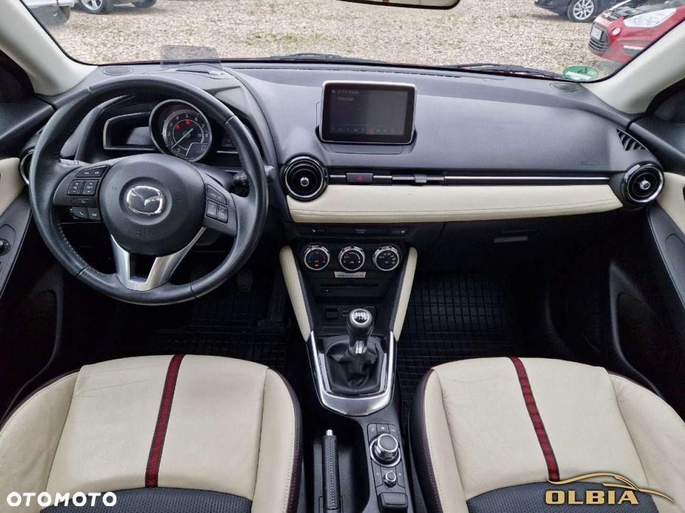 Mazda 2 - 6