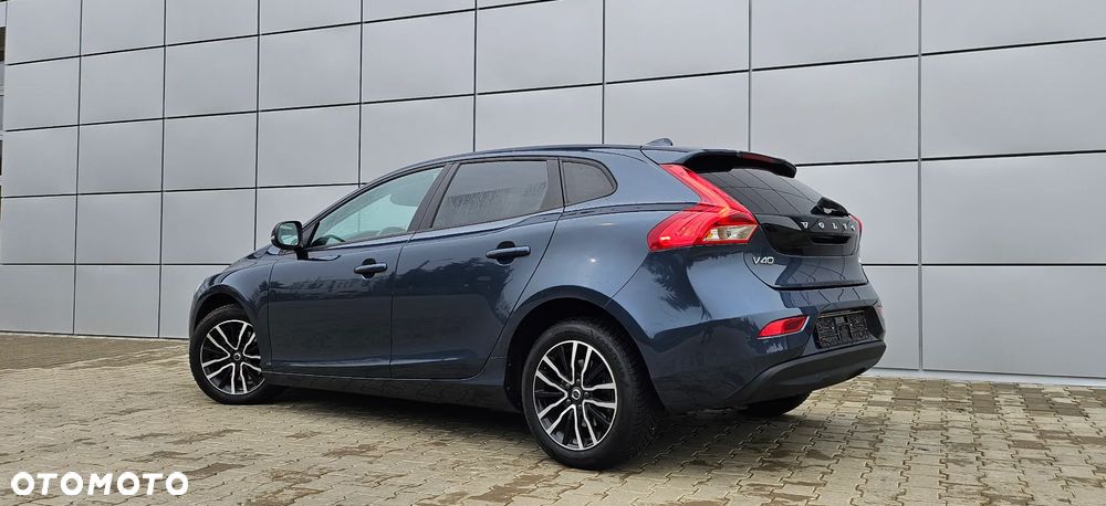 Volvo V40 T2 Geartronic - 8