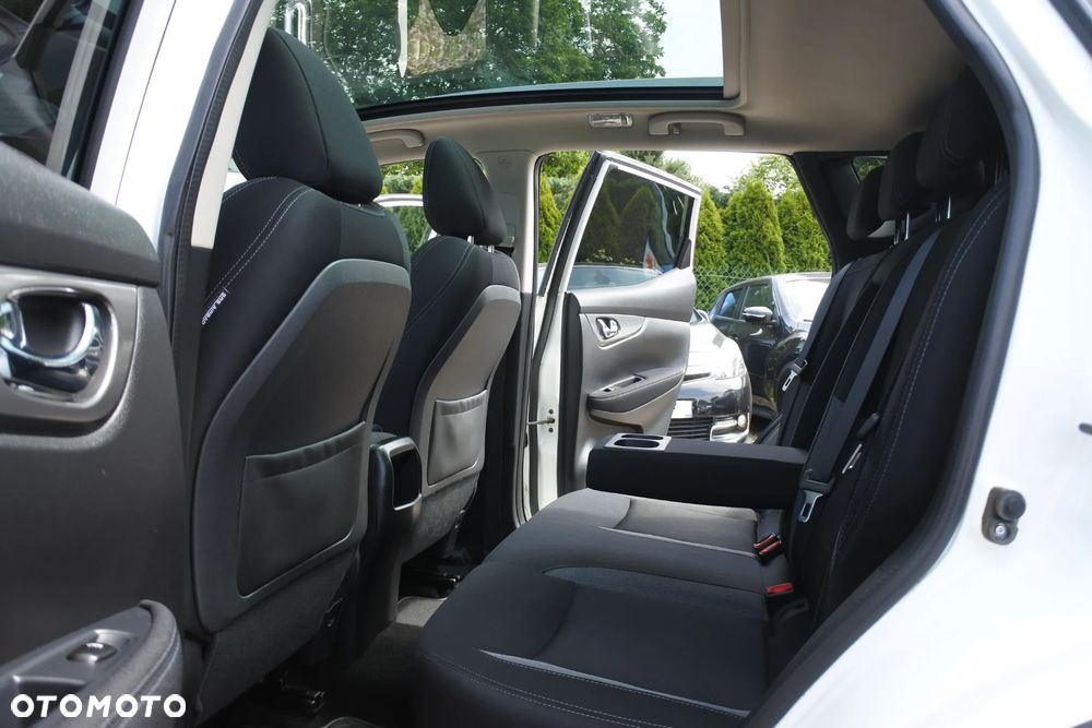 Nissan Qashqai 1.2 DIG-T Xtronic TEKNA - 9