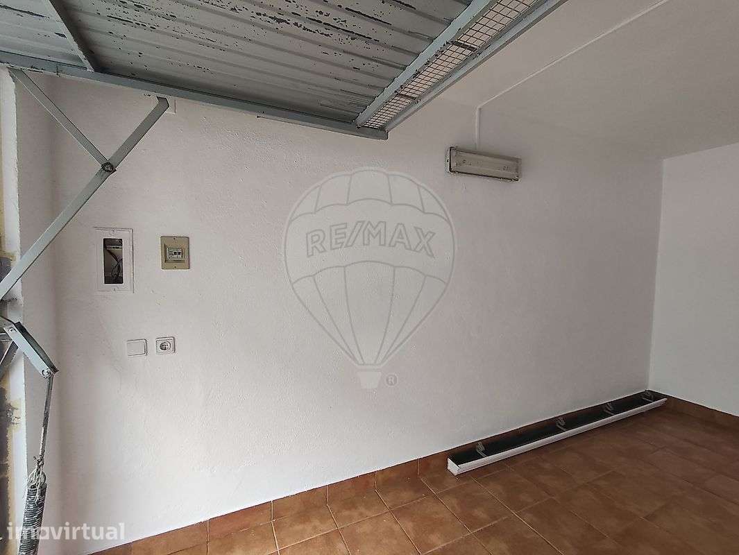 Garagem  para arrendamento - Grande imagem: 3/11