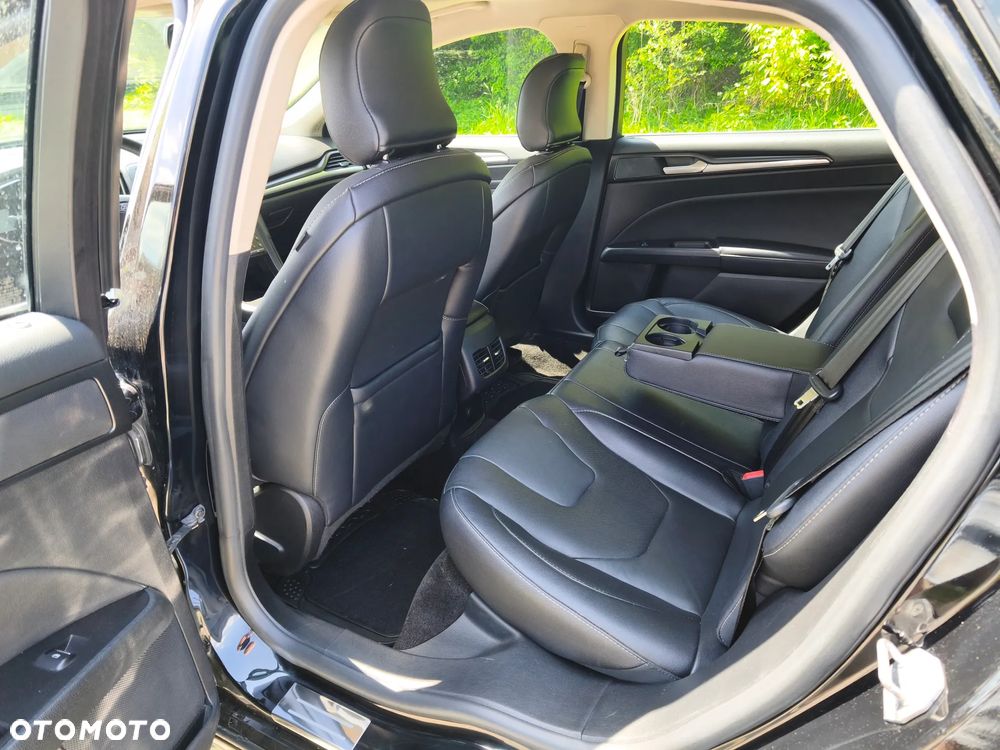 Ford Mondeo 2.0 EcoBoost Titanium - 10